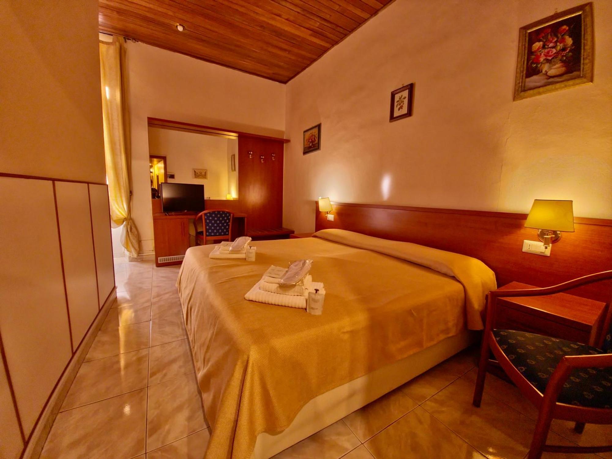 Hotel Azzurra Roma Exterior foto
